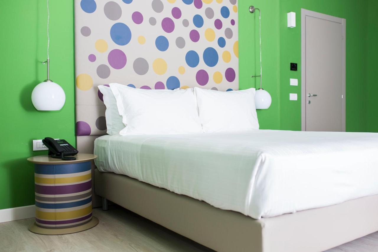Diamante Mhotel Колленьо Екстер'єр фото