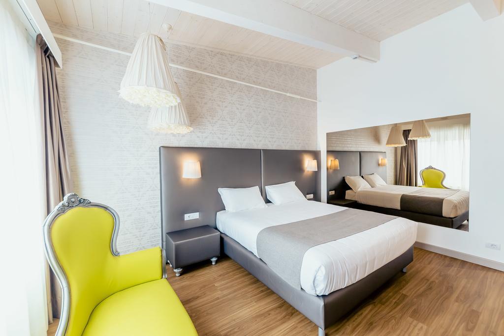 Diamante Mhotel Колленьо Екстер'єр фото
